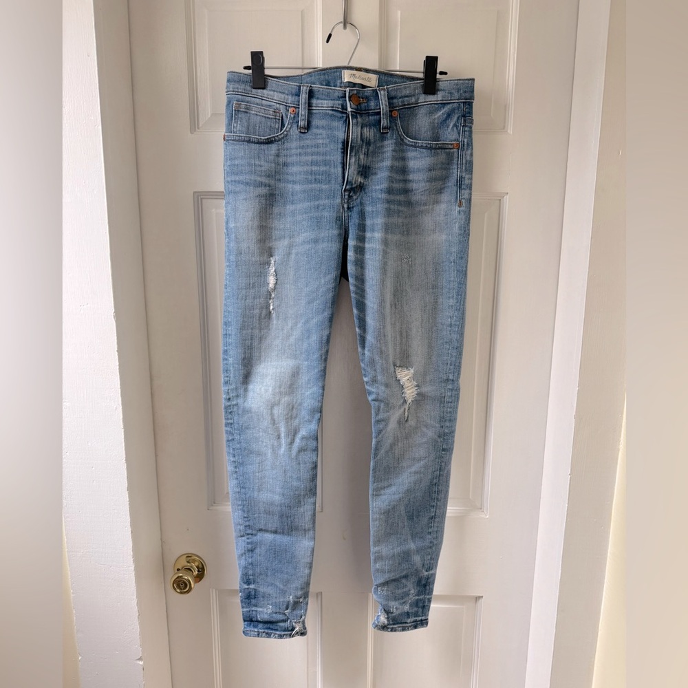 9” High-Rise Skinny Jeans